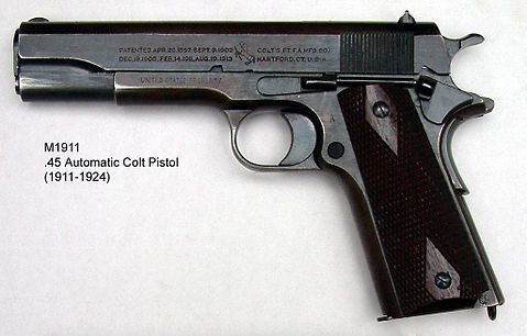 Colt M1911 pistolet semi-automatique calibre .45 ACP